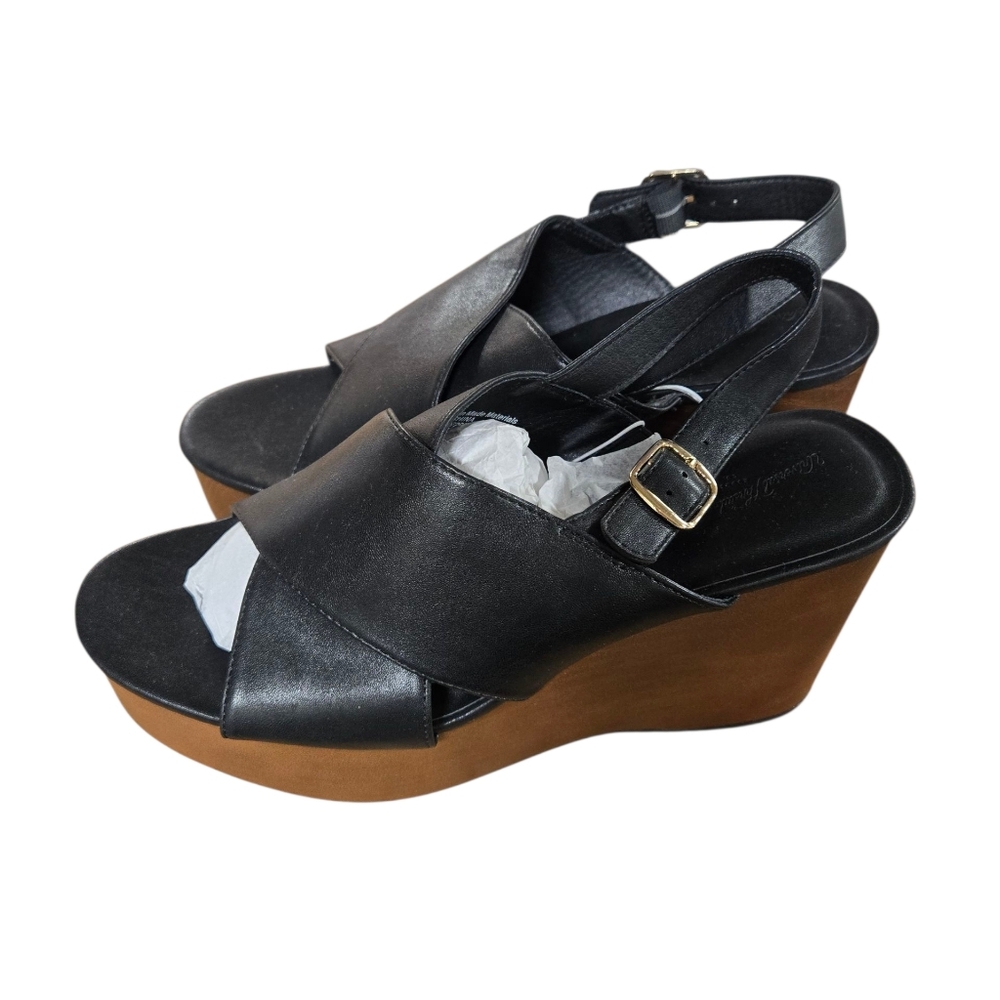 Universal Thread Black Wedge Sandals